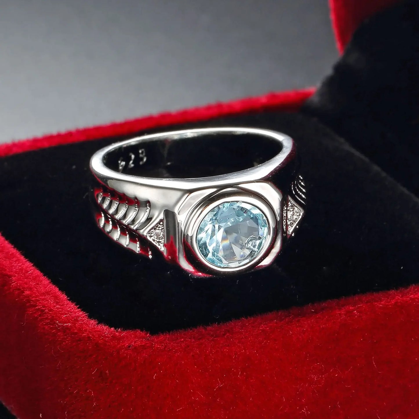 Ethnic Style Shiny Big Round Zircon Women Rings Sky Blue Stone Bridal Wedding Rings Jewelry Party Personality Gift Anillos Mujer