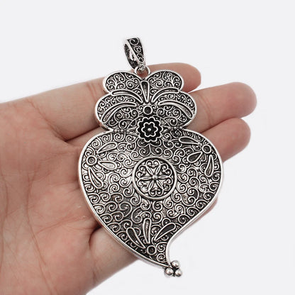 2pcs Tibetan Silver Viana Heart Charms Pendants for Necklace Jewelry Findings DIY Making