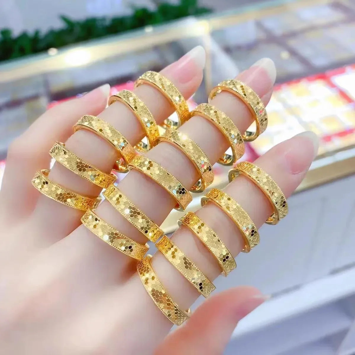 Pure Gold Color Shine Honeycomb Ring for Couple Wedding Ring Women Men Real Dubai Sand Gold Trendy Lover Rings Fine Jewelry