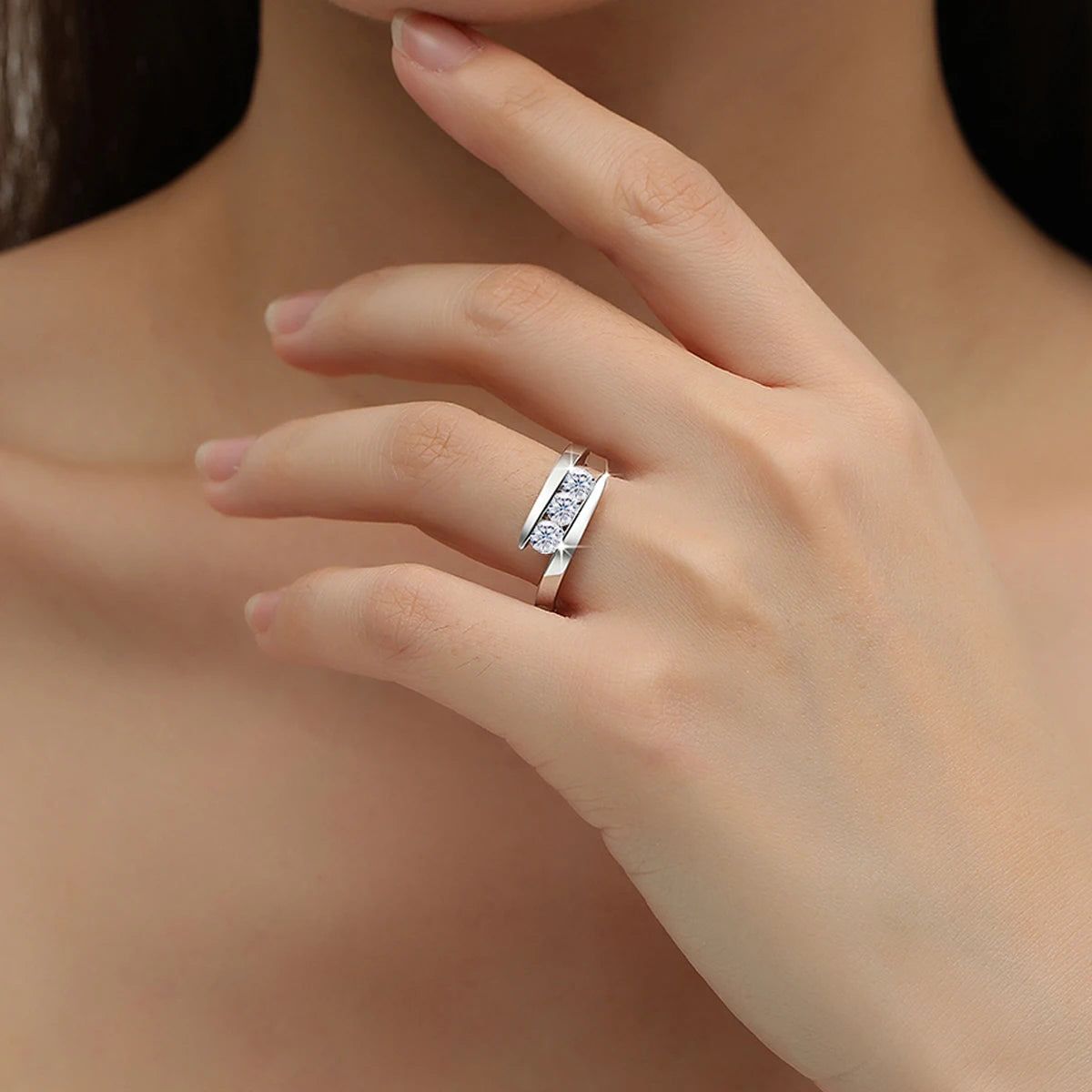Kirin Palace 3 Stones Moissanite Ring For Women 18K 750 14K Gold D VVS Round Cut Solitaire Engagement Rings Female Fine Jewelery