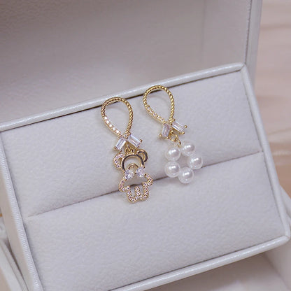 Cute Tiny Bear Asymmetry Pearl Crystal Earring for Women 14K Real Gold Micro Inlaid Zircon Stud Earrings Daily Jewelry Pendant