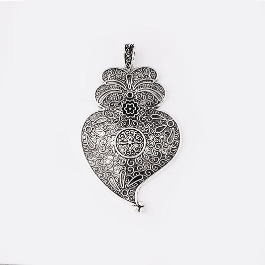 2pcs Tibetan Silver Viana Heart Charms Pendants for Necklace Jewelry Findings DIY Making